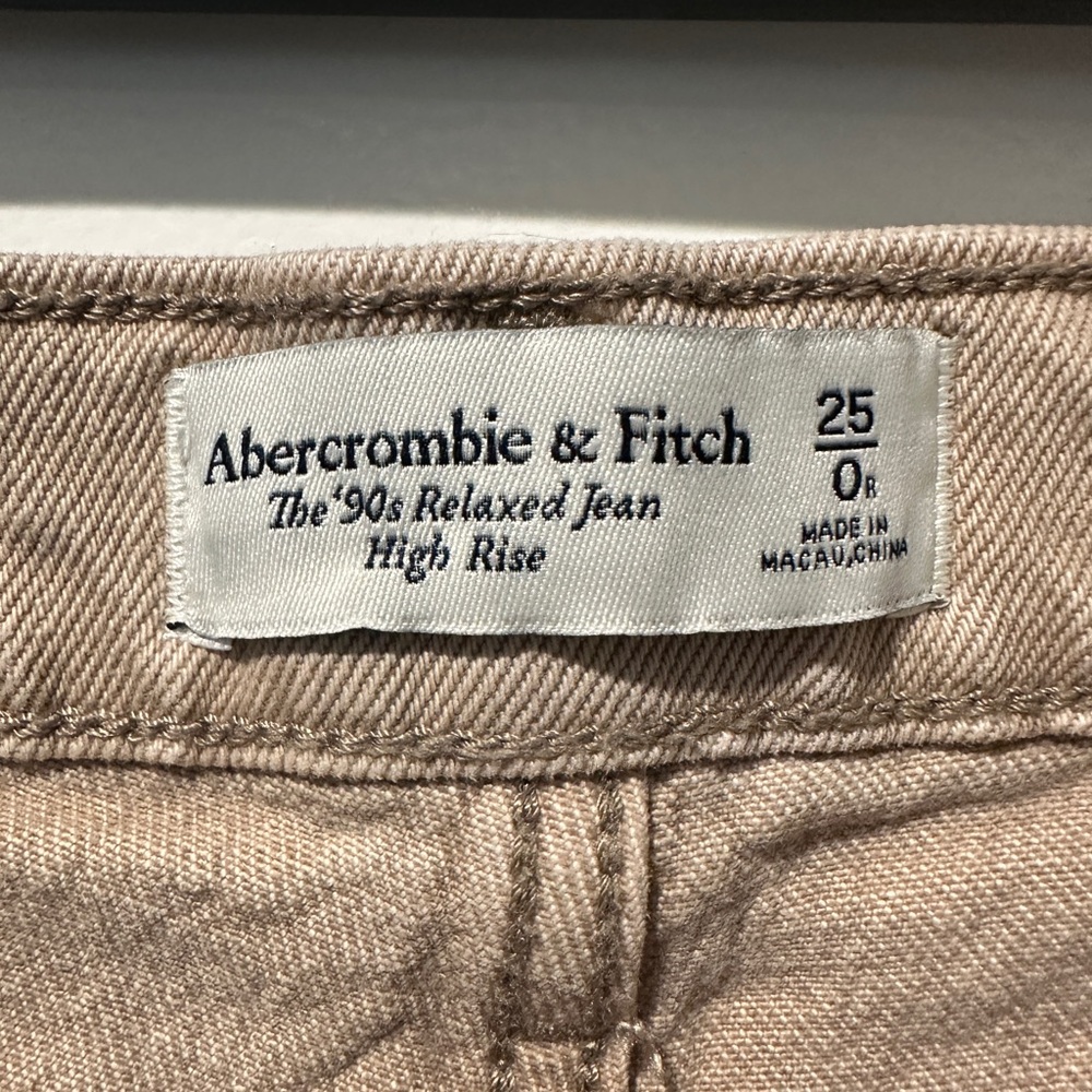A&F Beige Jeans - Picture 4 of 5
